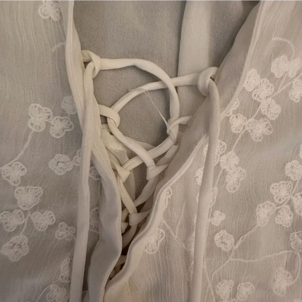 Anthropologie Maeve embroidered top‎ white